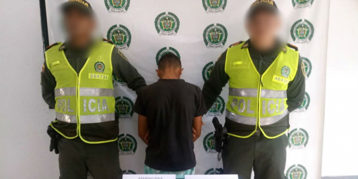 Adolescente detenido en El Banco.