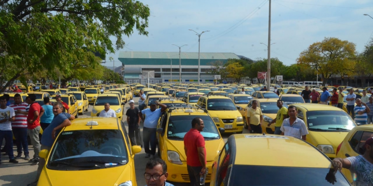 Caravana de taxistas de la ciudad