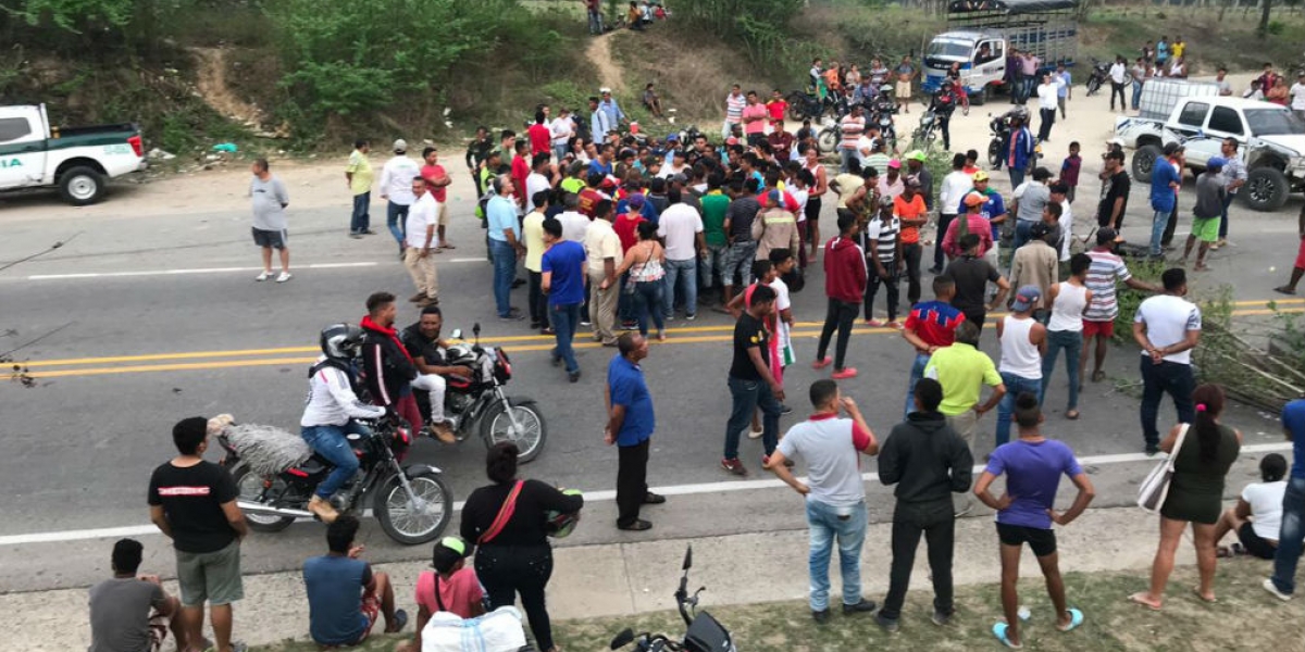 Cortesía Habitantes de Santa Rosalía protestaban por la falta de agua.
