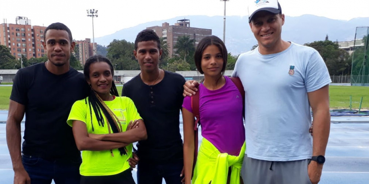 Los atletas de Suárez tuvieron una destacada participación en el nacional de atletismo.