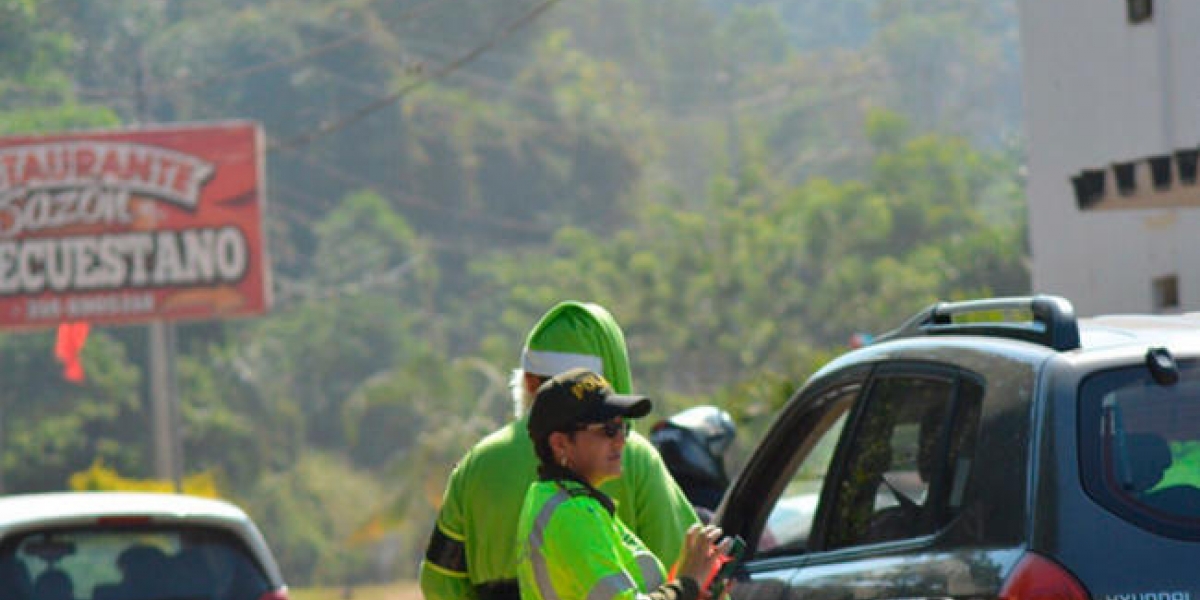 Accidentes viales habrían dejado 100 personas muertas en el país 