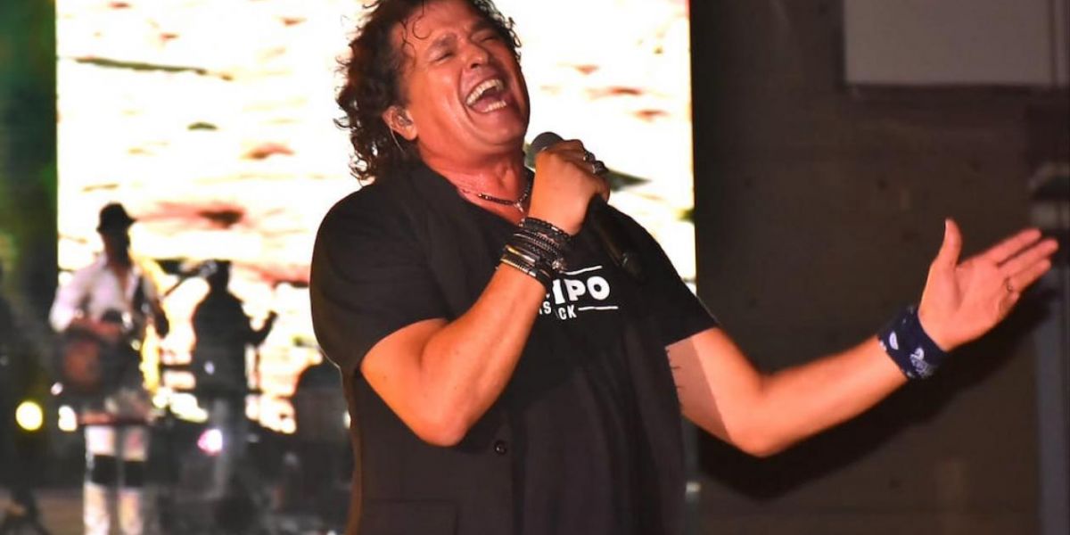 Espectacular presentación de Carlos Vives.