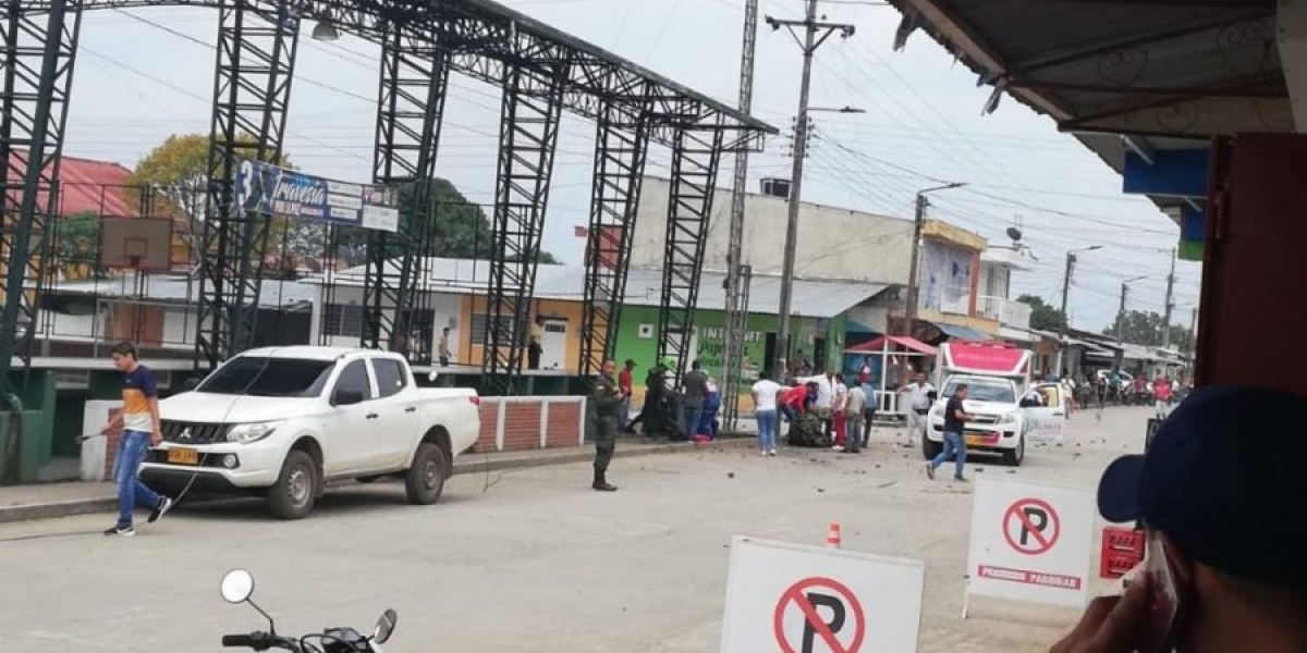 El artefacto afectó al sector del polideportivo 