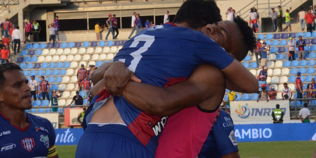 El Unión Magdalena celebrando el paso a cuadrangulares.