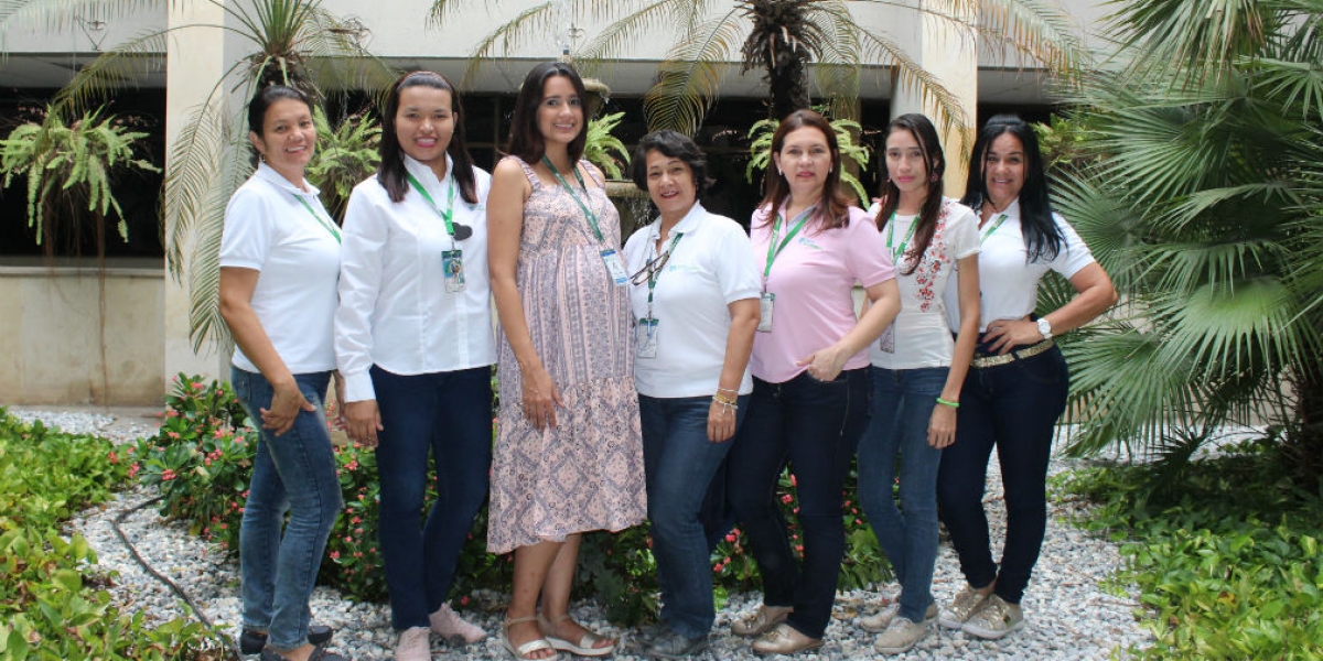 Las mamás del Puerto de Santa Marta son unas de las homenajeadas en este día.