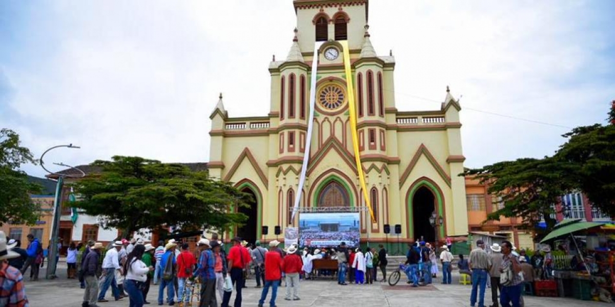 Los ingenieros viajaron a Urrao a realizar estudios topográficos. 