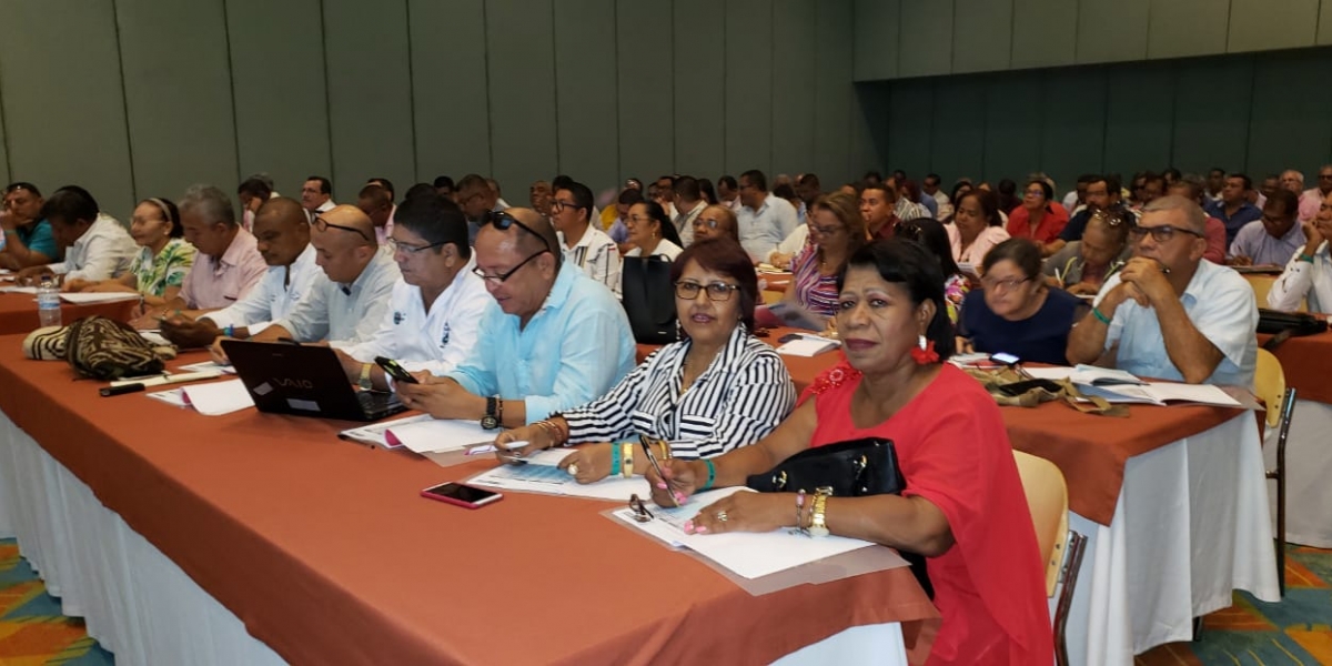 con la asistencia de los rectores del Departamento,  se desarrolló  en Santa Marta la jornada de apertura del  I Ciclo de formación de directivos docentes del PTA  y Jornada Única.