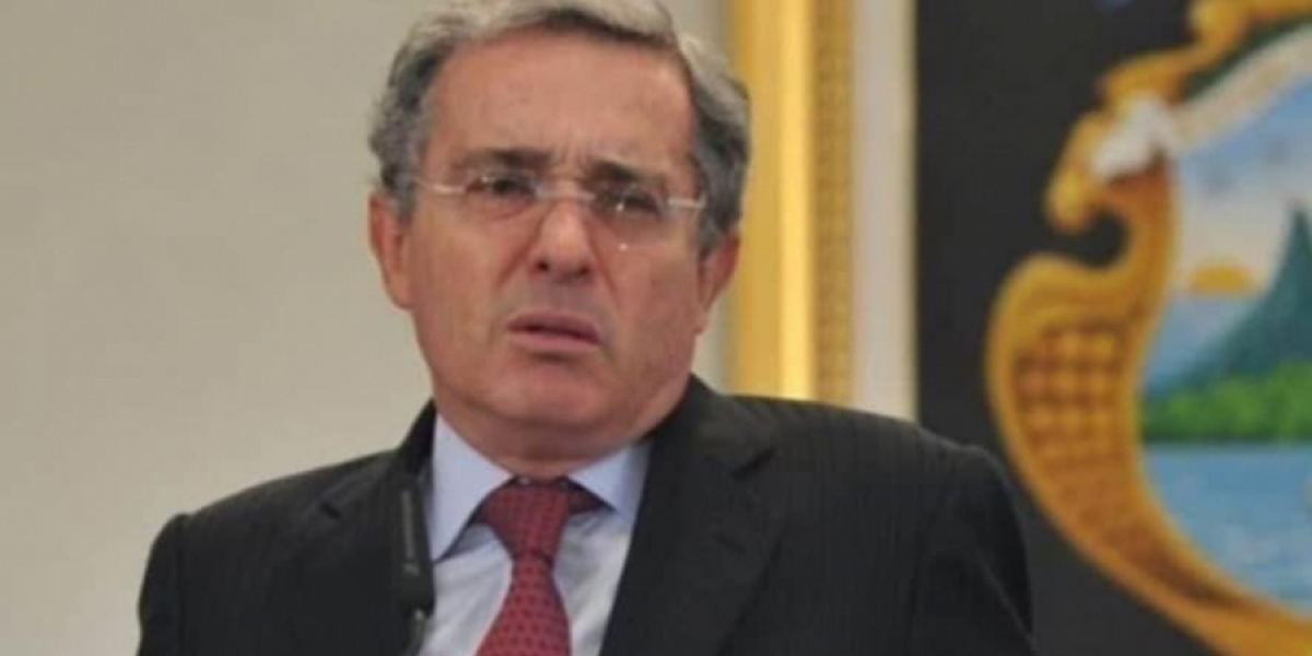 Álvaro Uribe Vélez.