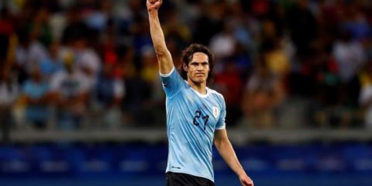 EFE Edison Cavani.