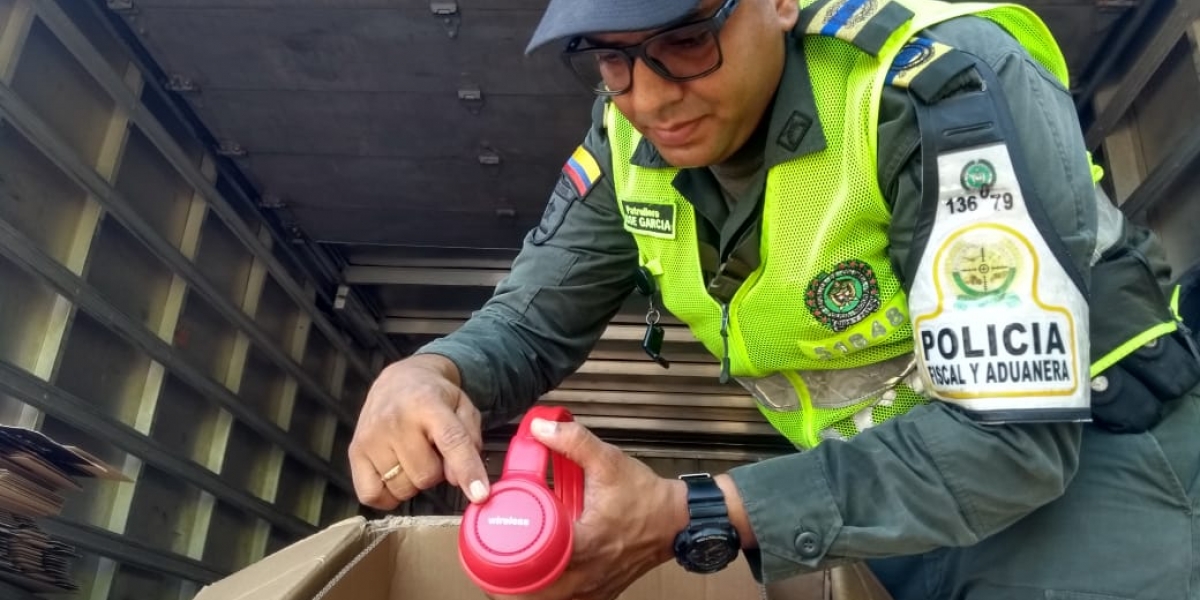 Policía