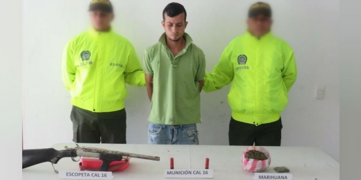Policía Alexander De Jesús De la Rosa Ramírez.
