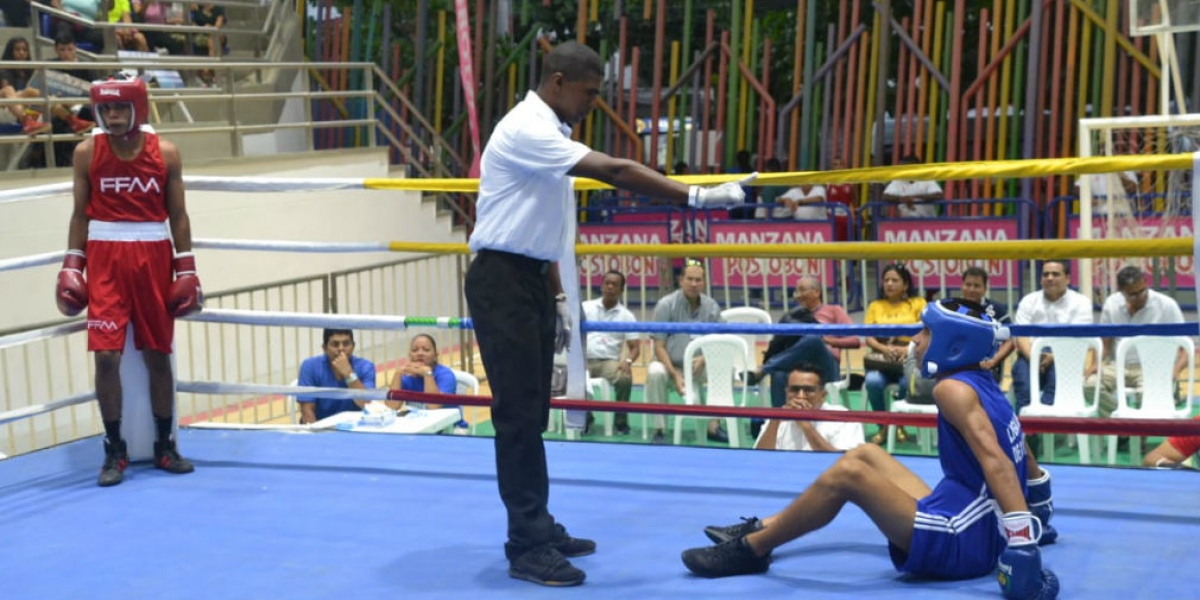 Los combates se desarrollan en el Coliseo de Gaira.