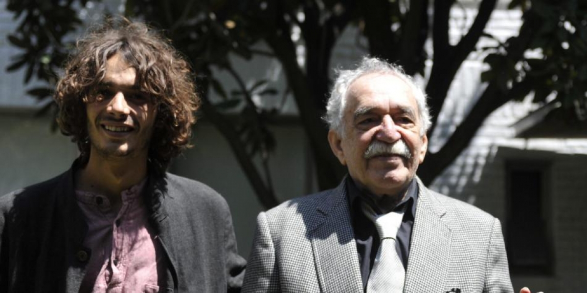  Mateo García Elizondo junto a su abuelo Gabriel García Márquez (QEPD)