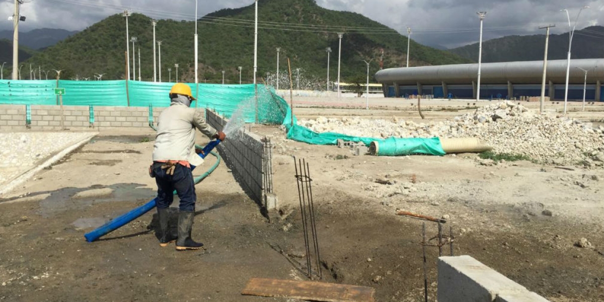 Obras en la Estación de Bombeo de Agua Residuales -Ebar- de Bureche.