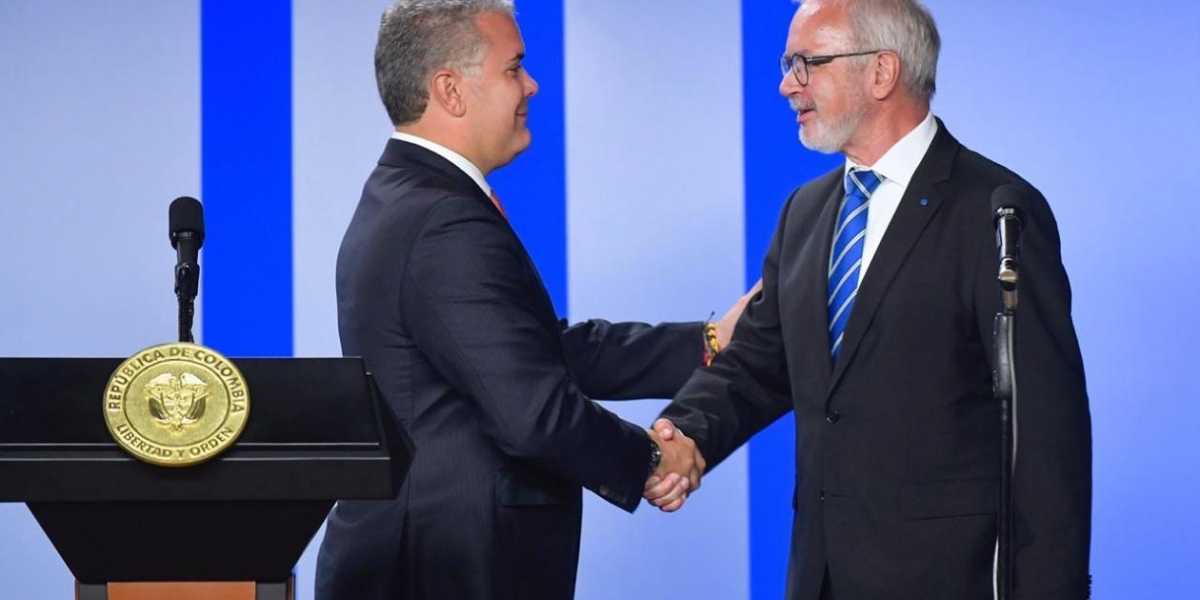  El Presidente Iván Duque, y el del BEI, Wermer Hoyer.