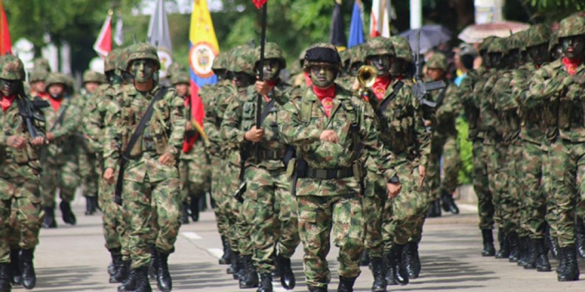 Desfile militar en Santa Marta 