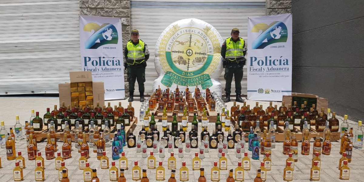 Policía incauta material de contrabando