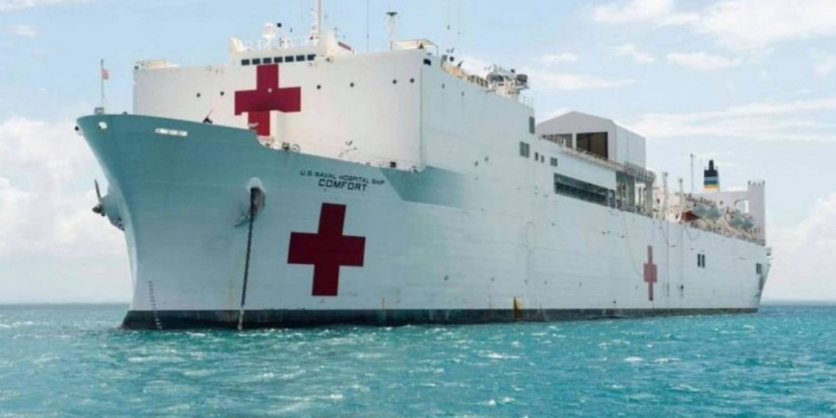 Buque Hospital USNS Comfort.