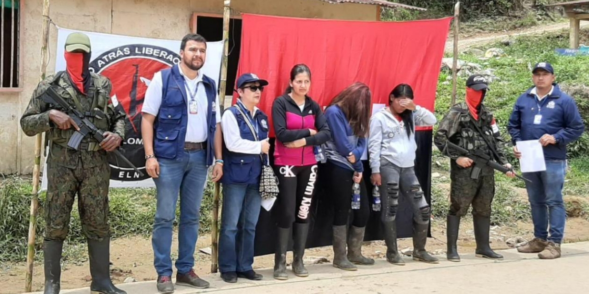 Las tres mujeres indígenas liberadas. 