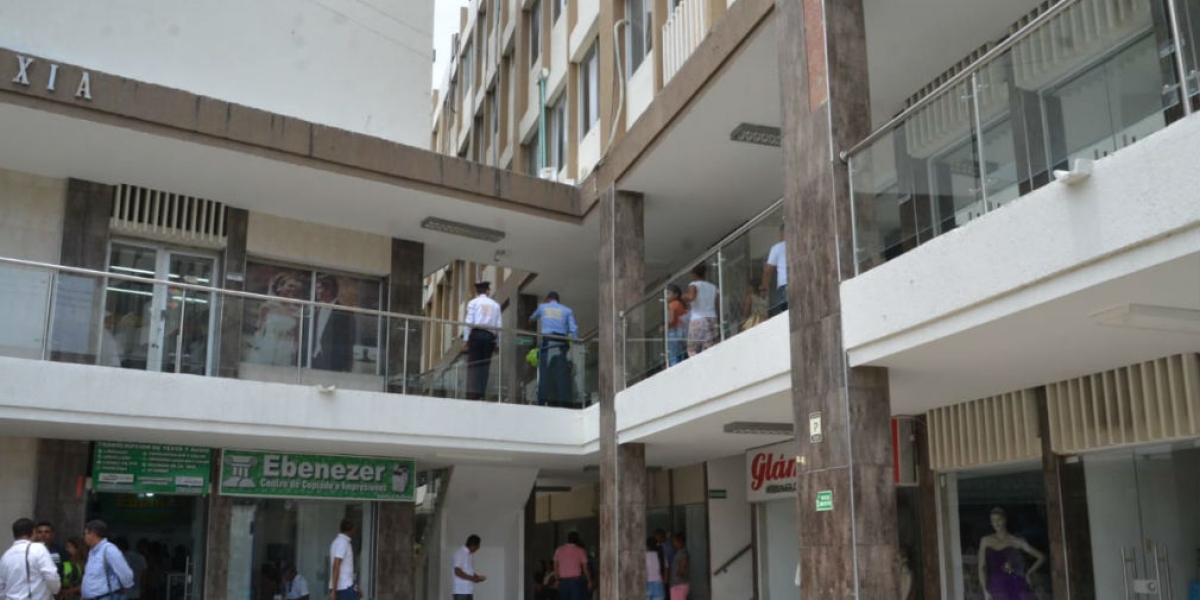 Las indagaciones se llevan a cabo en el edificio Galaxia, de Santa Marta. 