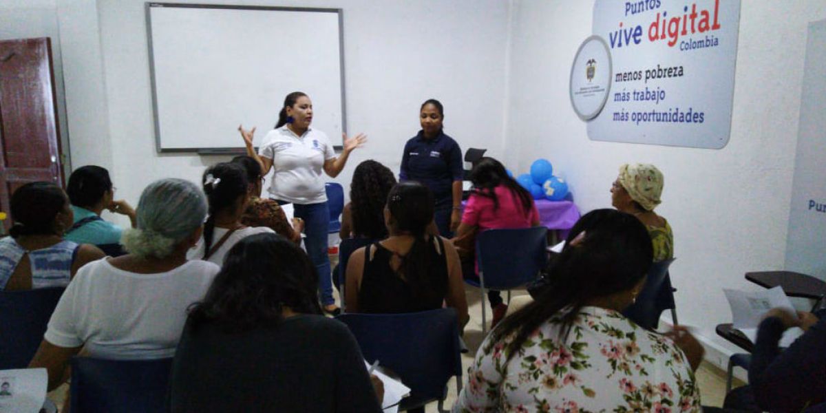 Curso TIC para madres.