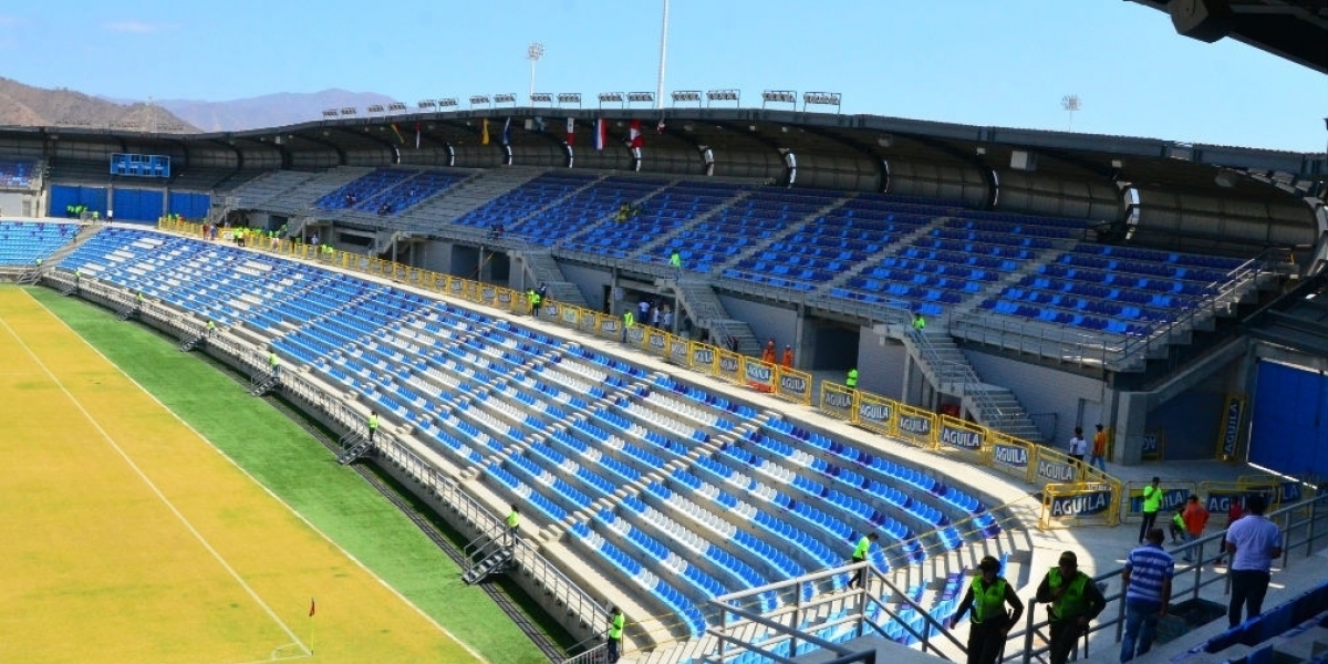 El estadio samario presenta un 97 de avance en su obra y en ese tres por ciento faltante está la instalación de 56 lámparas importadas. 