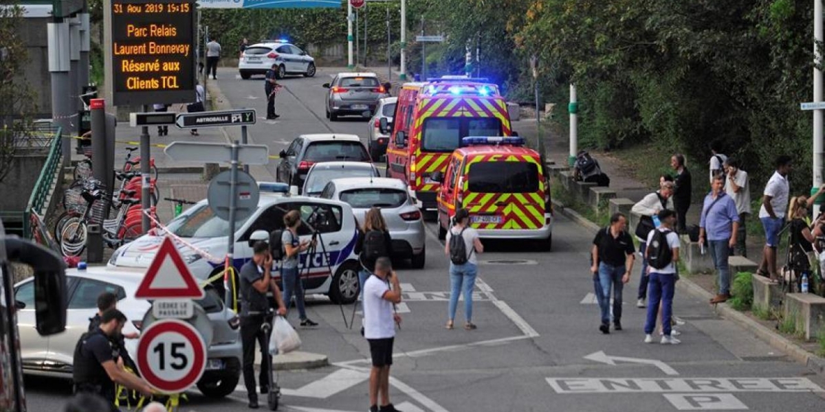 ATAQUE EN FRANCIA