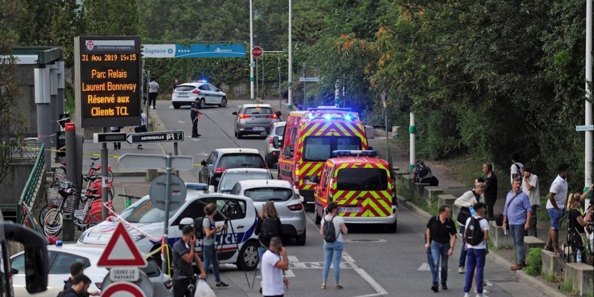 ATAQUE EN LYON