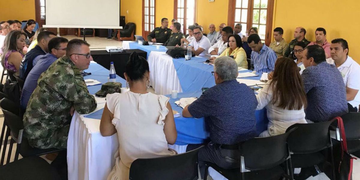 Reunión de la Comisión Distrital de Seguimiento Electoral.