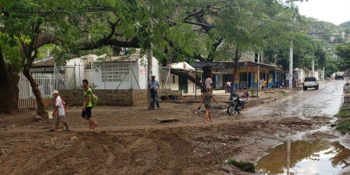 Los sedimentos arrastrados de los cerros afectaron varios barrios. 