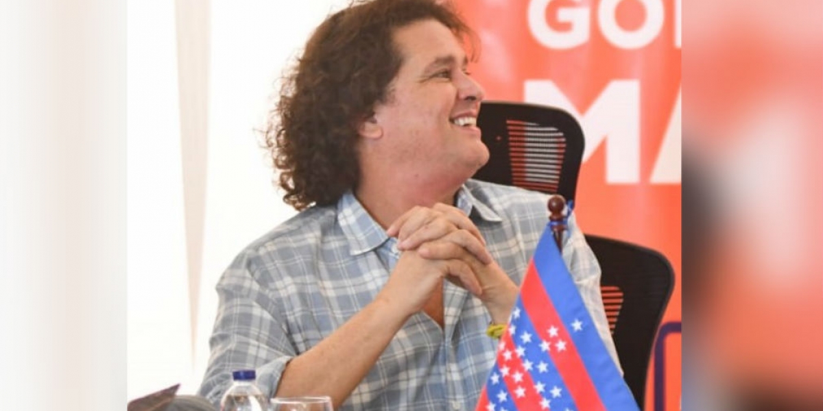 Twitter @MagdalenaGober Carlos Vives en Santa Marta