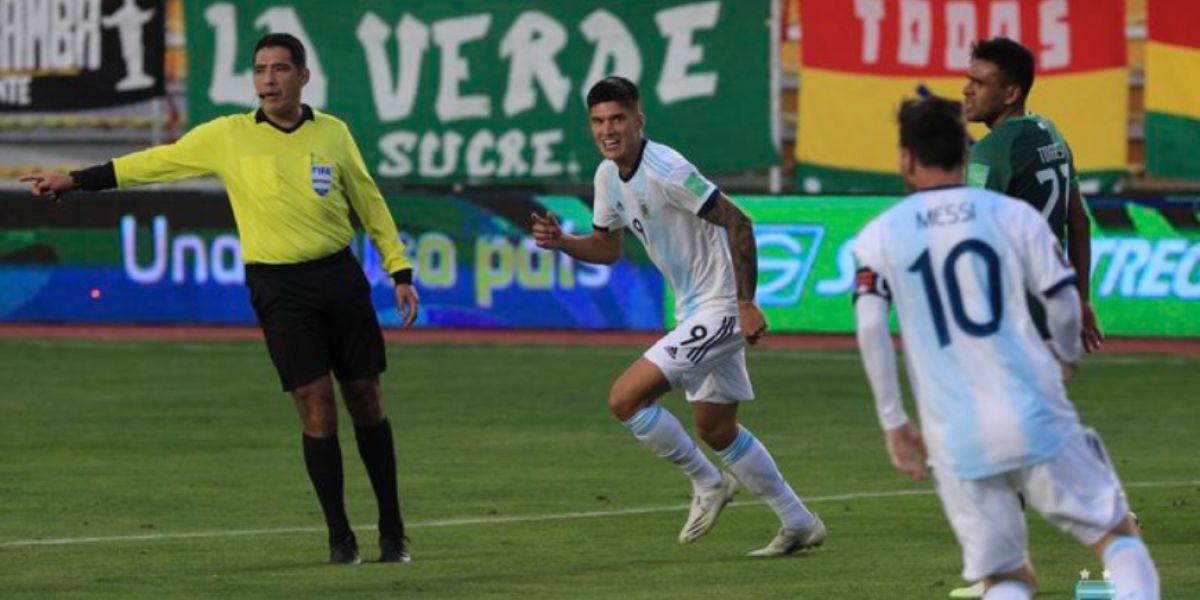 Argentina terminó la primera jornada del premundial con puntaje perfecto. 