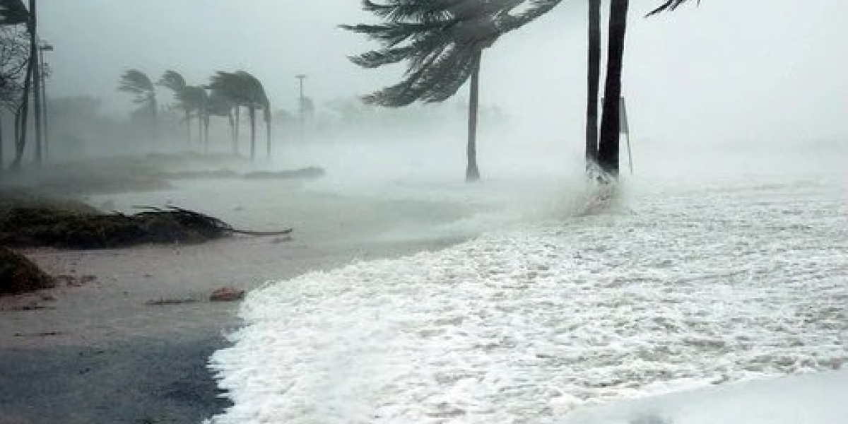 Paso del huracán Iota por San Andrés y Providencia va a paso lento y devastador.