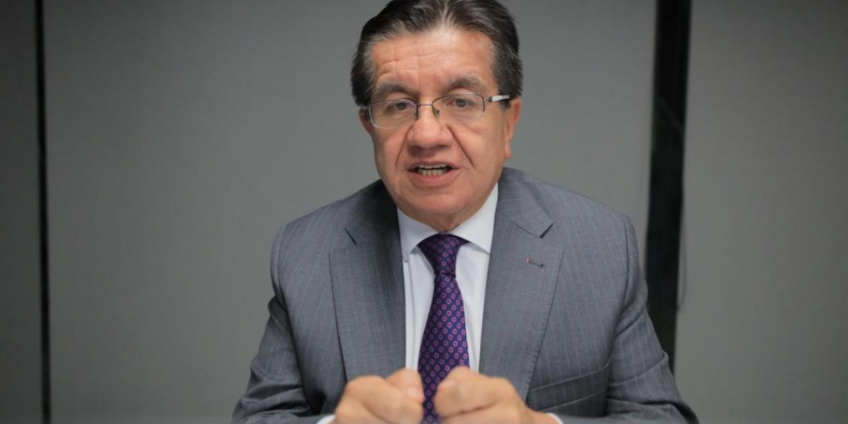 Fernando Ruiz, ministro de Salud.