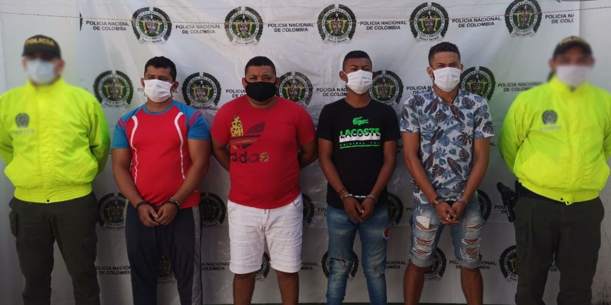 Los capturados presuntamente pertenecen a la banda 'Los Caballeros'. 