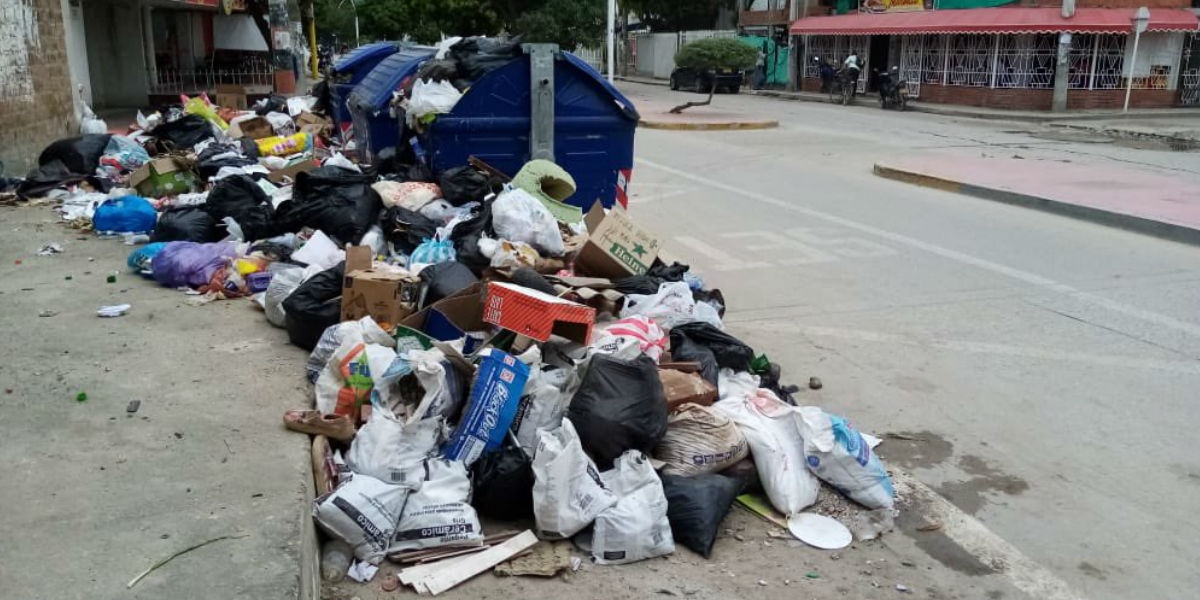 Así lucen algunos contenedores en el Distrito.