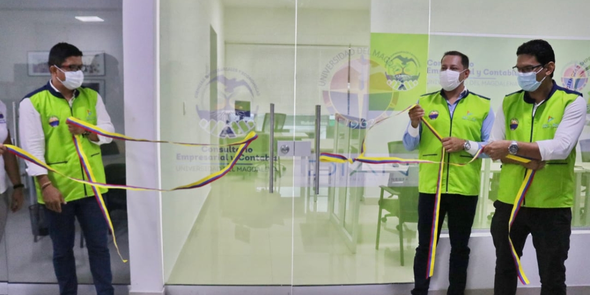 Unimagdalena Con la firma de un Convenio de Cooperación Interinstitucional, se dio apertura oficial a la infraestructura física del Consultorio Empresarial y Contable.