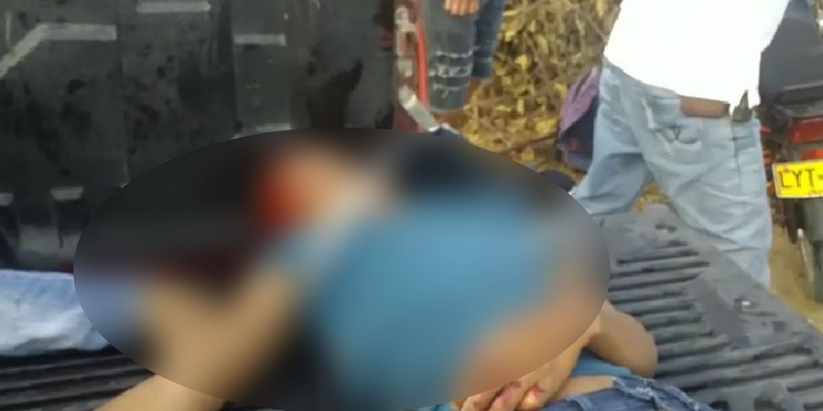 Cortesía Los heridos fueron trasladados al hospital en una camioneta.