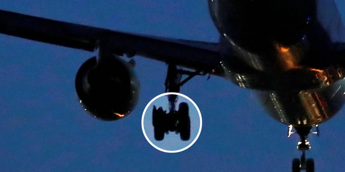 El País El avión sufrió en una de las llantas y en el motor.