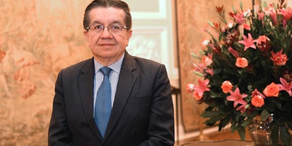 Fernando Ruiz Gómez es el nuevo Ministro de Salud.