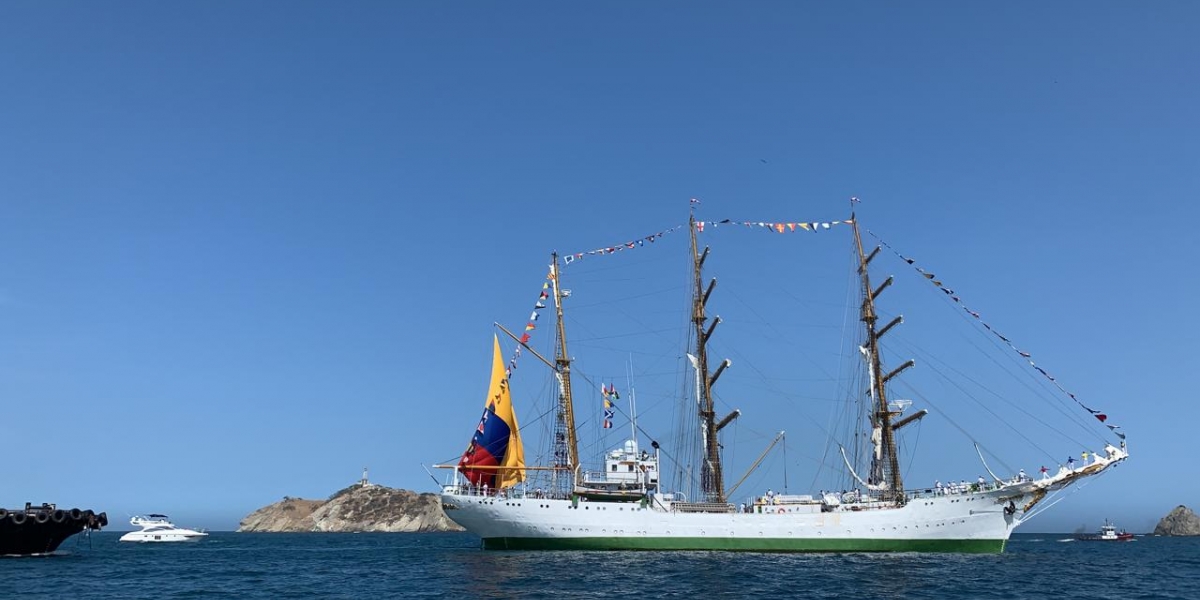 Armada Nacional Buque Gloria.