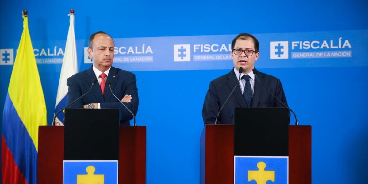 El magistrado Héctor Alarcón, presidente de la Sala de Instrucción de la Corte Suprema de Justicia, y el fiscal general Francisco Barbosa.