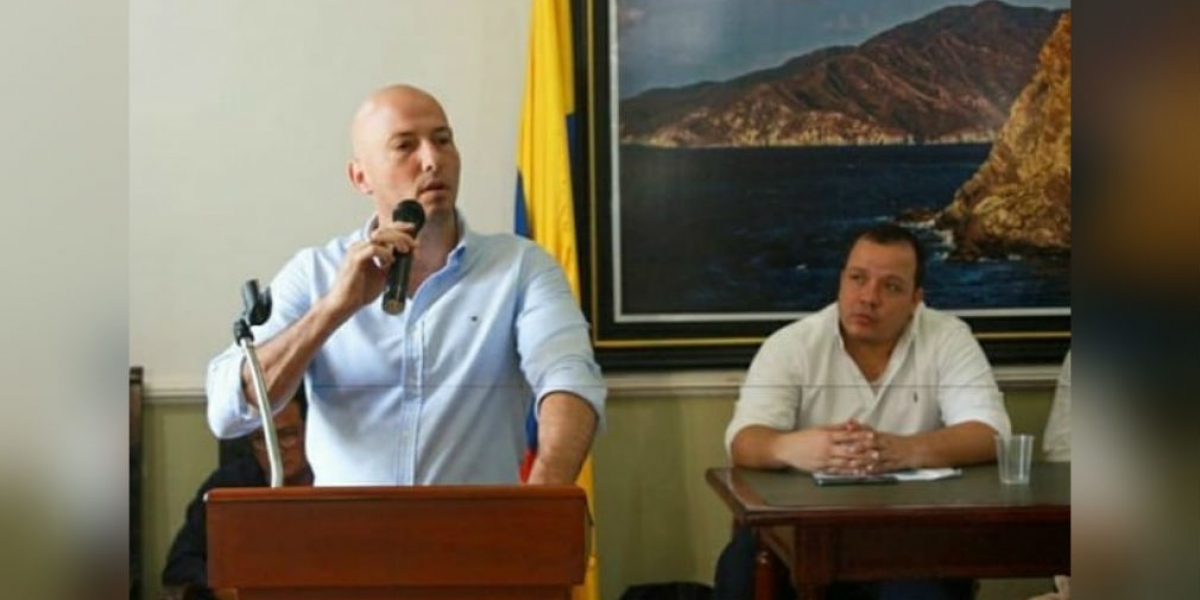 Seguimiento.co Carlos Cabas Rodgers.