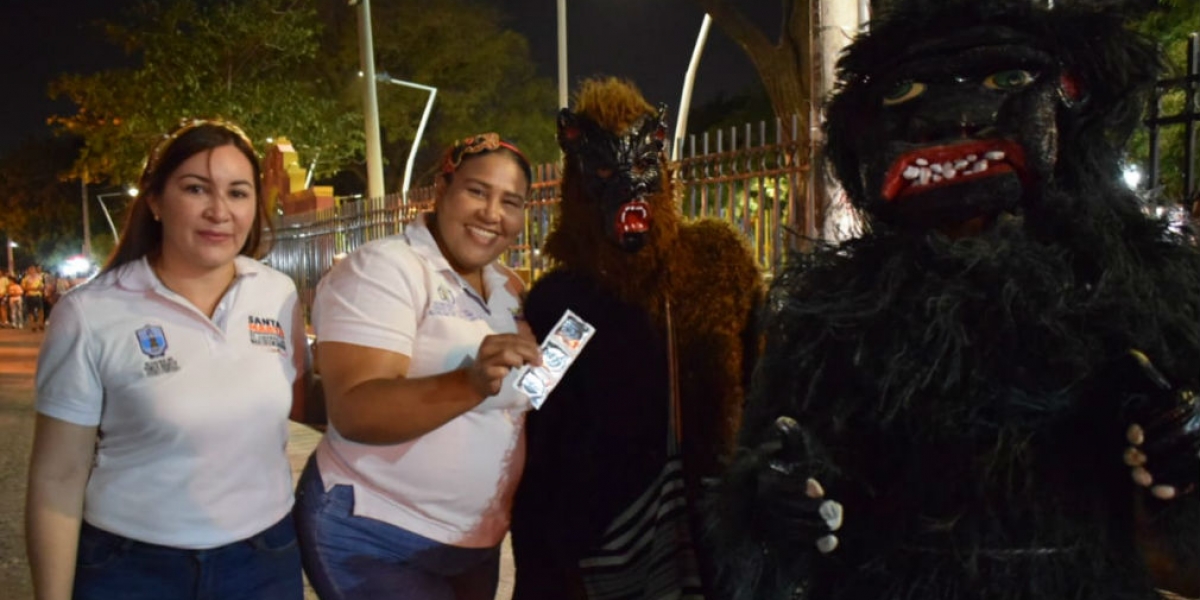 Distribución de preservativos en carnavales.