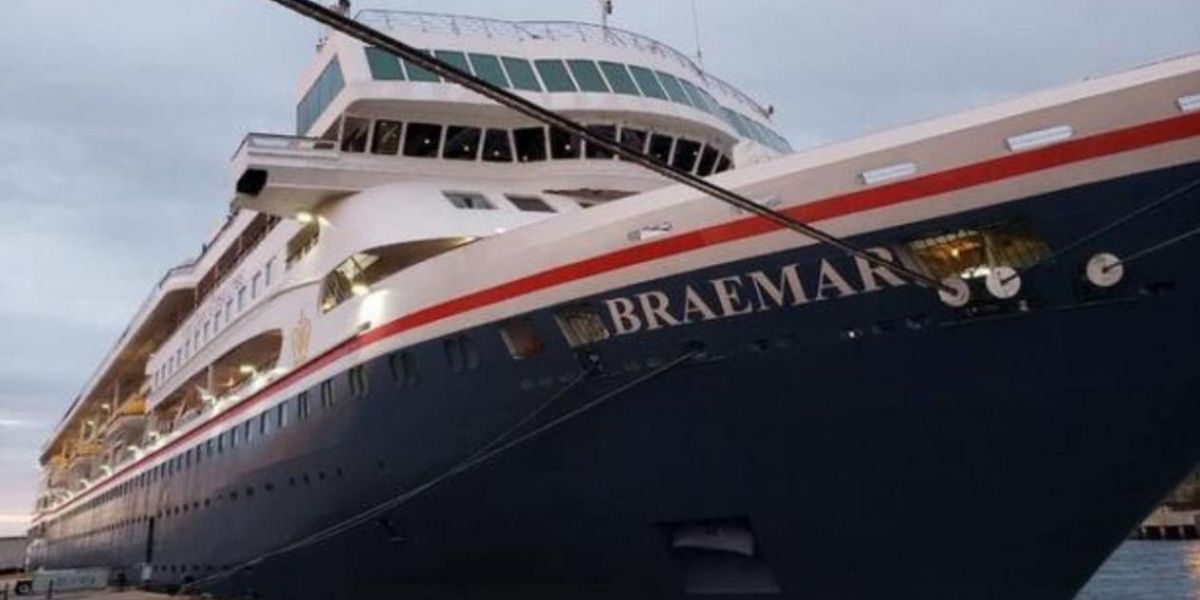 Crucero Bremar.