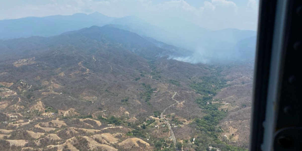 Ejército Incendios en Santa Marta.