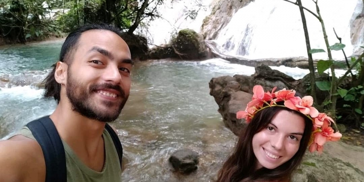 Cortesía Los turistas piden ayuda para regresar a su país.