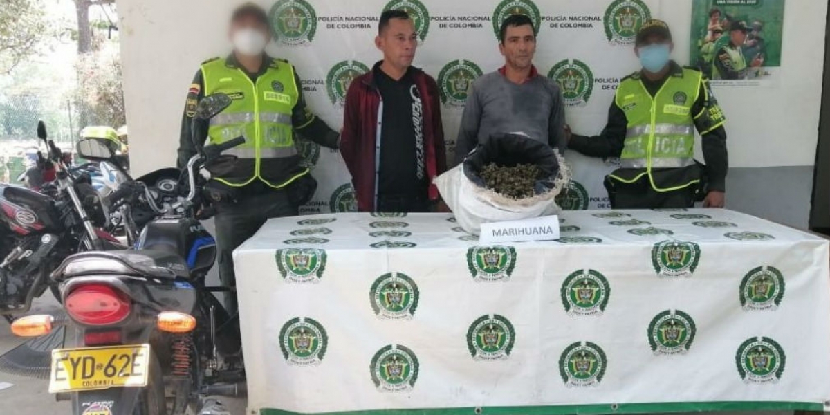 Policía Cristo Humberto Salcedo Pérez y Bladimir Elías Sarmiento Rivera.