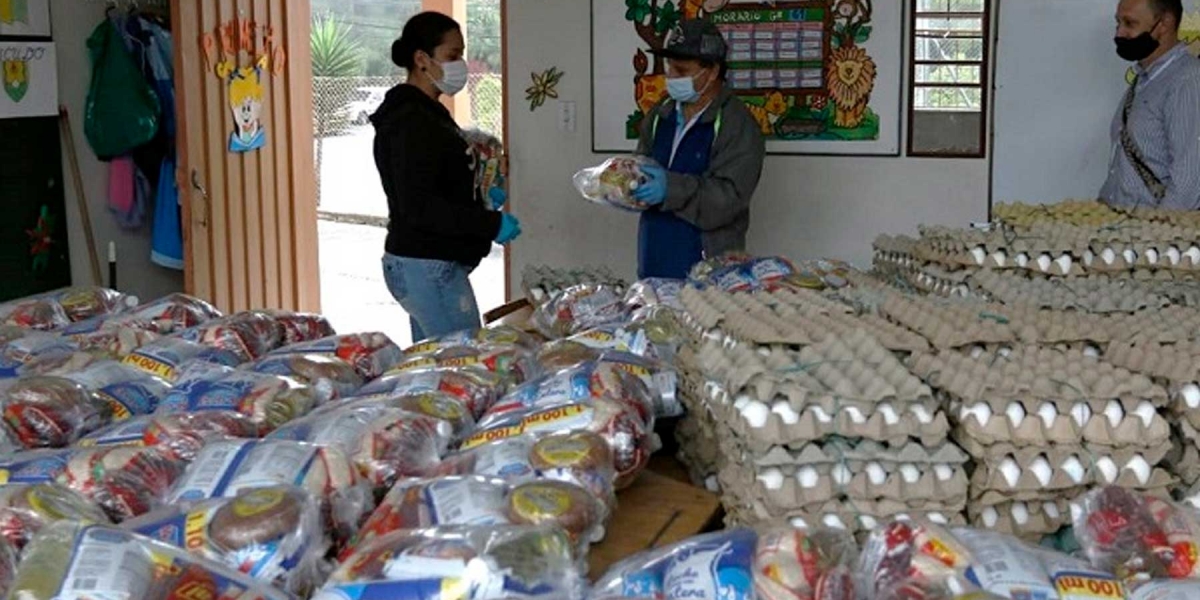 Esta normatividad permitirá que los niños, niñas y adolescentes del sector educativo oficial continúen recibiendo el complemento nutricional para consumo en sus hogares.