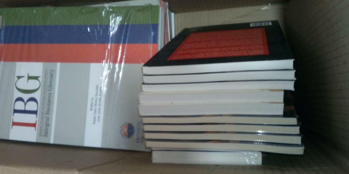 Algunos de los libros donados por Unimagdalena.